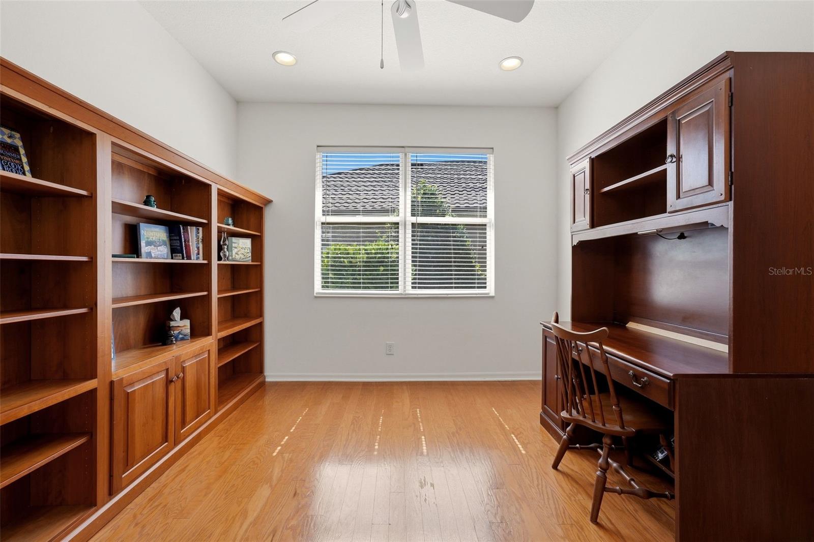 5301 LAUREL OAK CT — photo 23