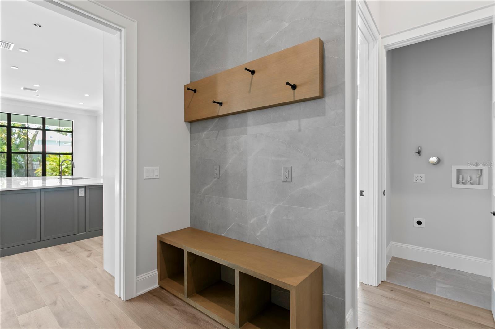 3109 W KNIGHTS AVE — photo 18