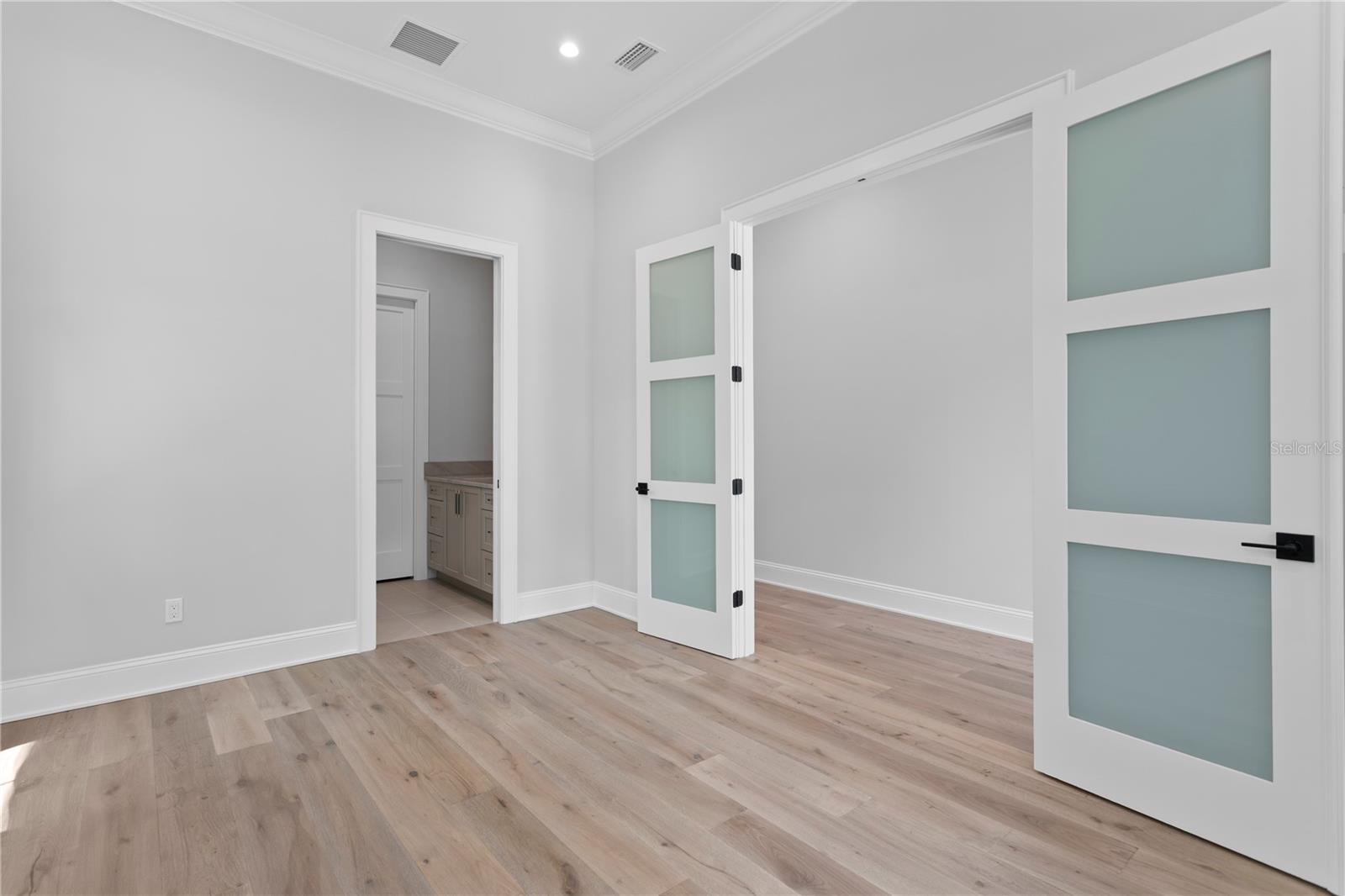 3109 W KNIGHTS AVE — photo 6