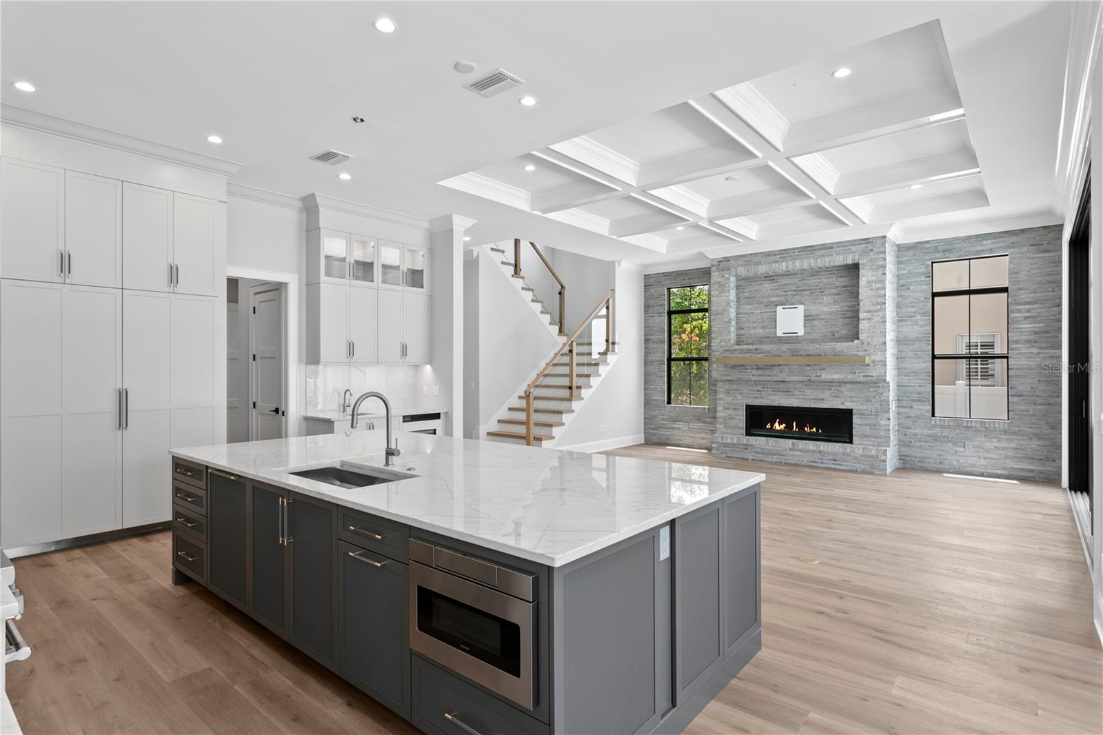 3109 W KNIGHTS AVE — photo 16