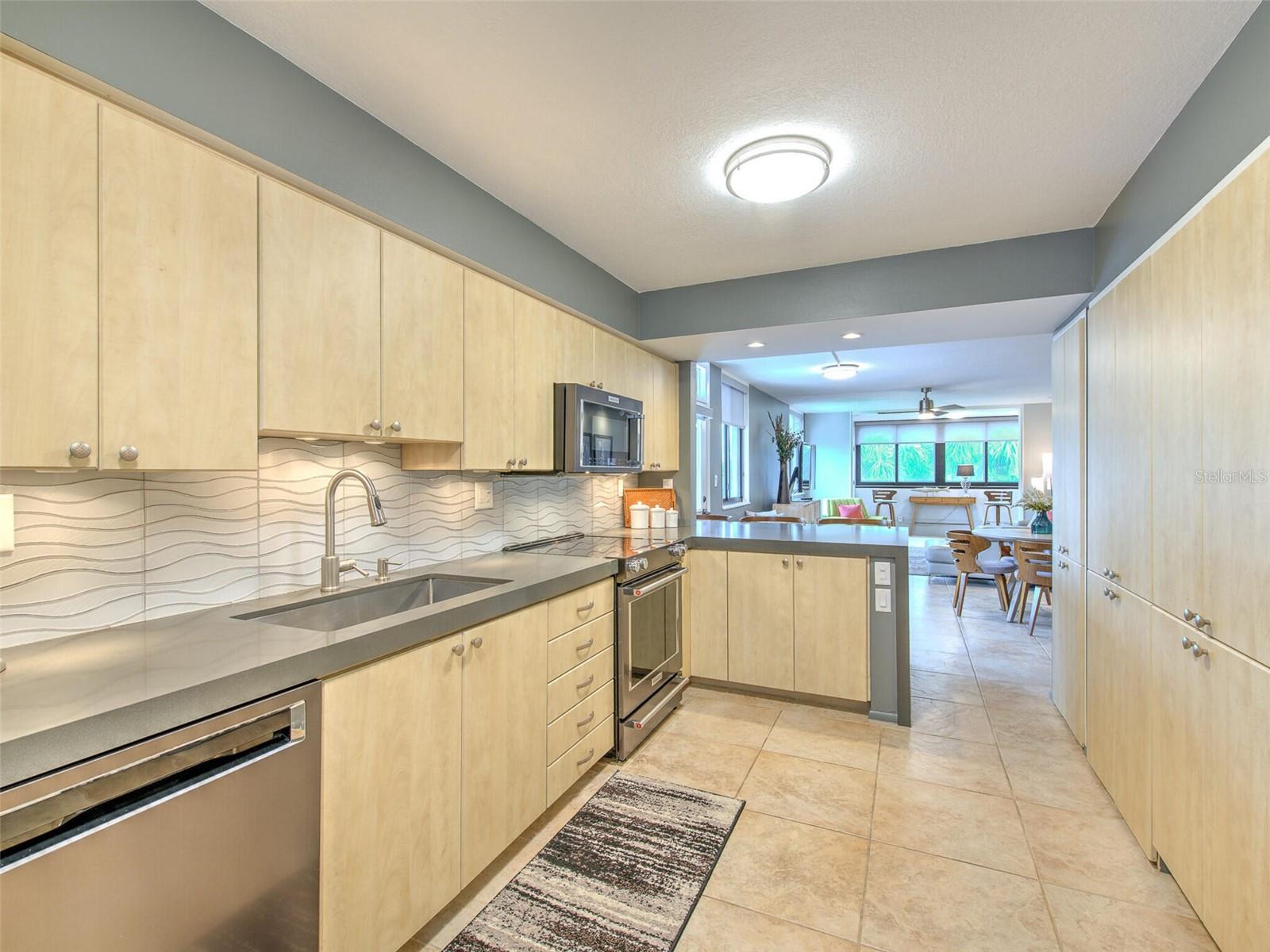 741 BAYPORT WAY #741 — photo 9
