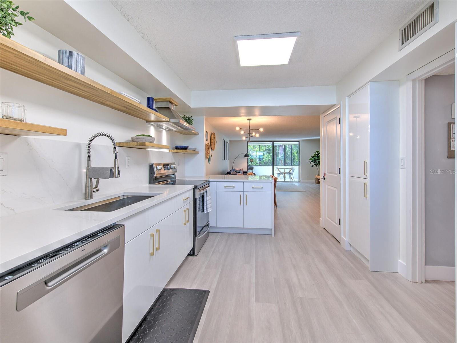 805 BAYPORT WAY #805 — photo 13