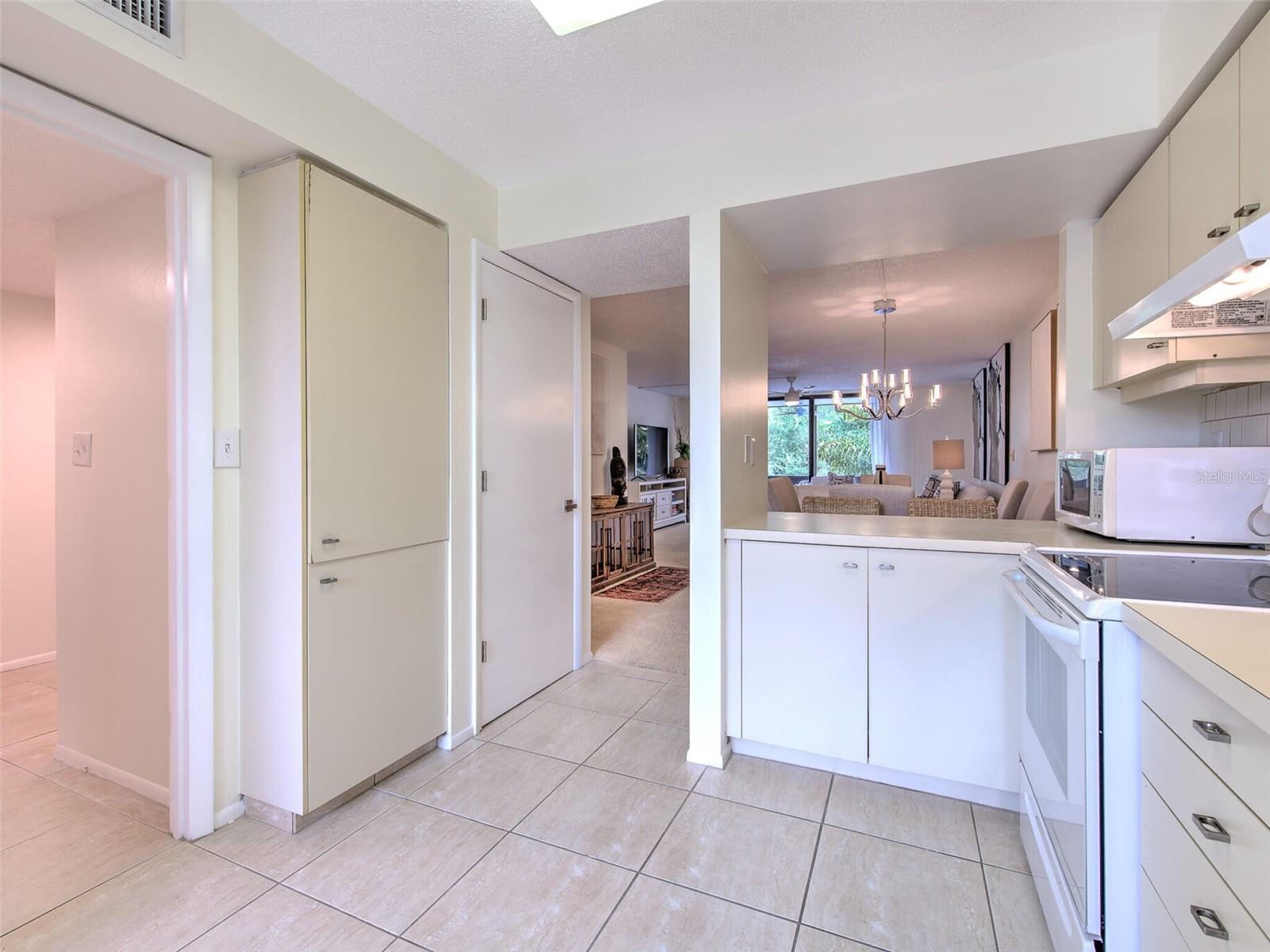 833 BAYPORT WAY #833 — photo 13