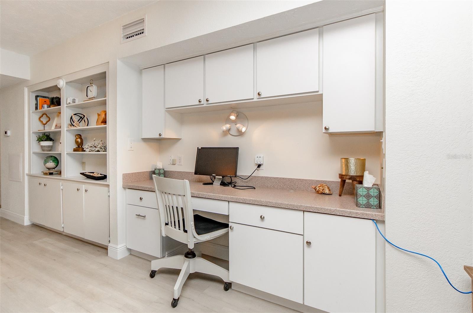 2900 GULF BLVD #204 — photo 10