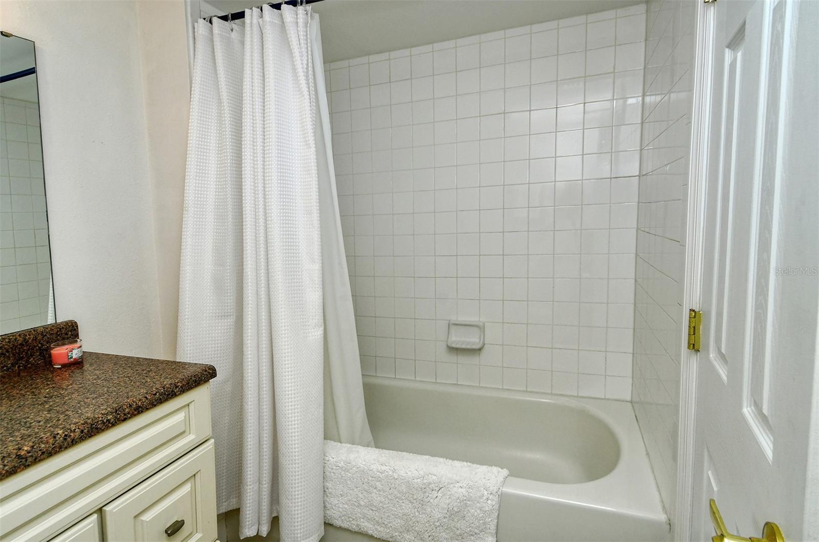 1877 TOUCAN WAY #400 — photo 25
