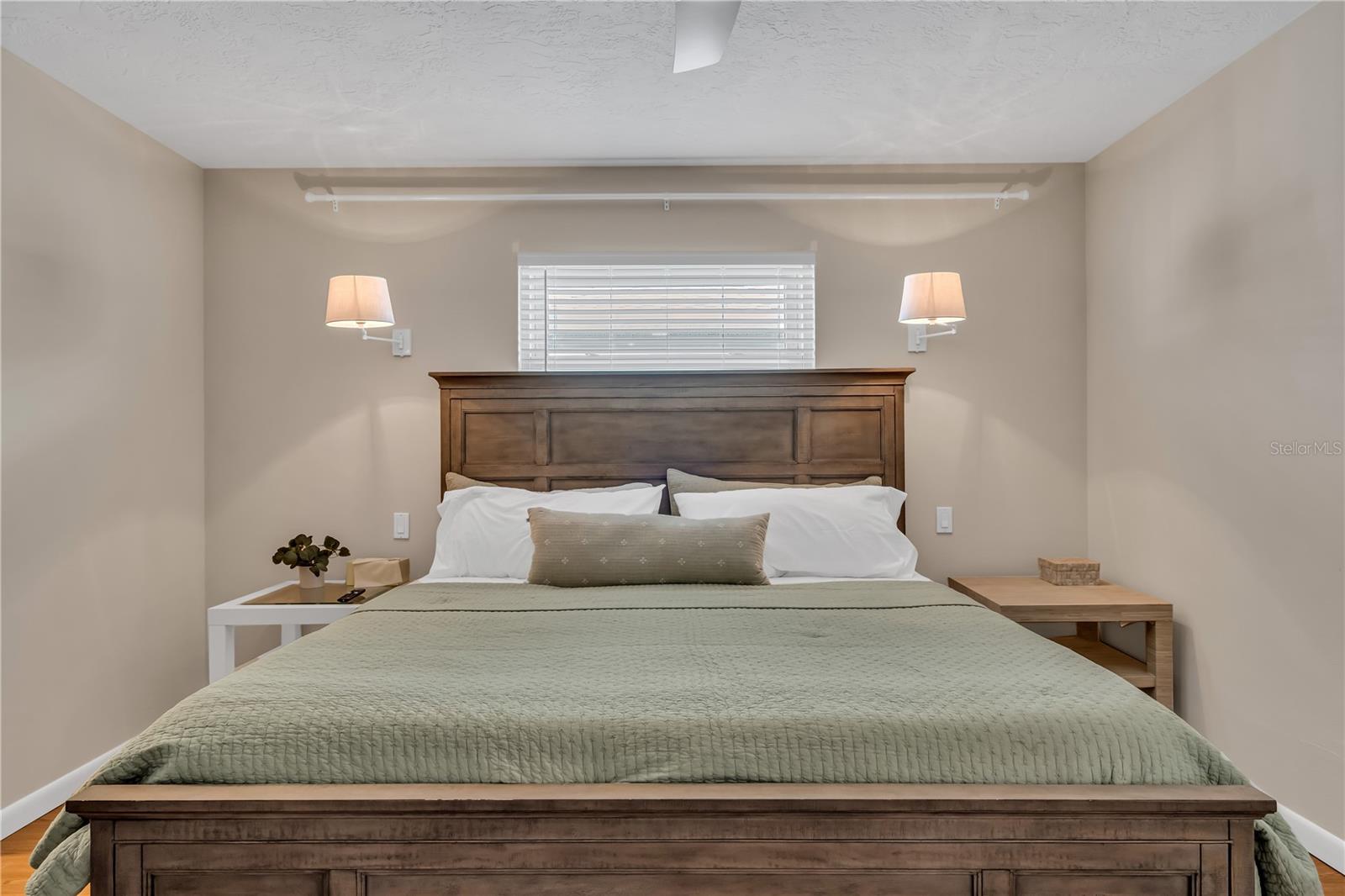 2449 BREAKWATER CIR — photo 19