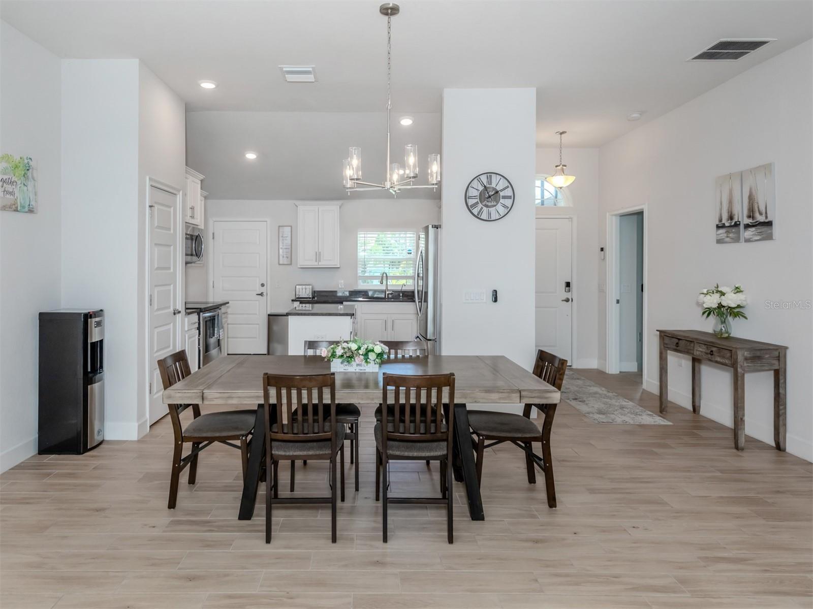 1190 EUCLID RD — photo 22