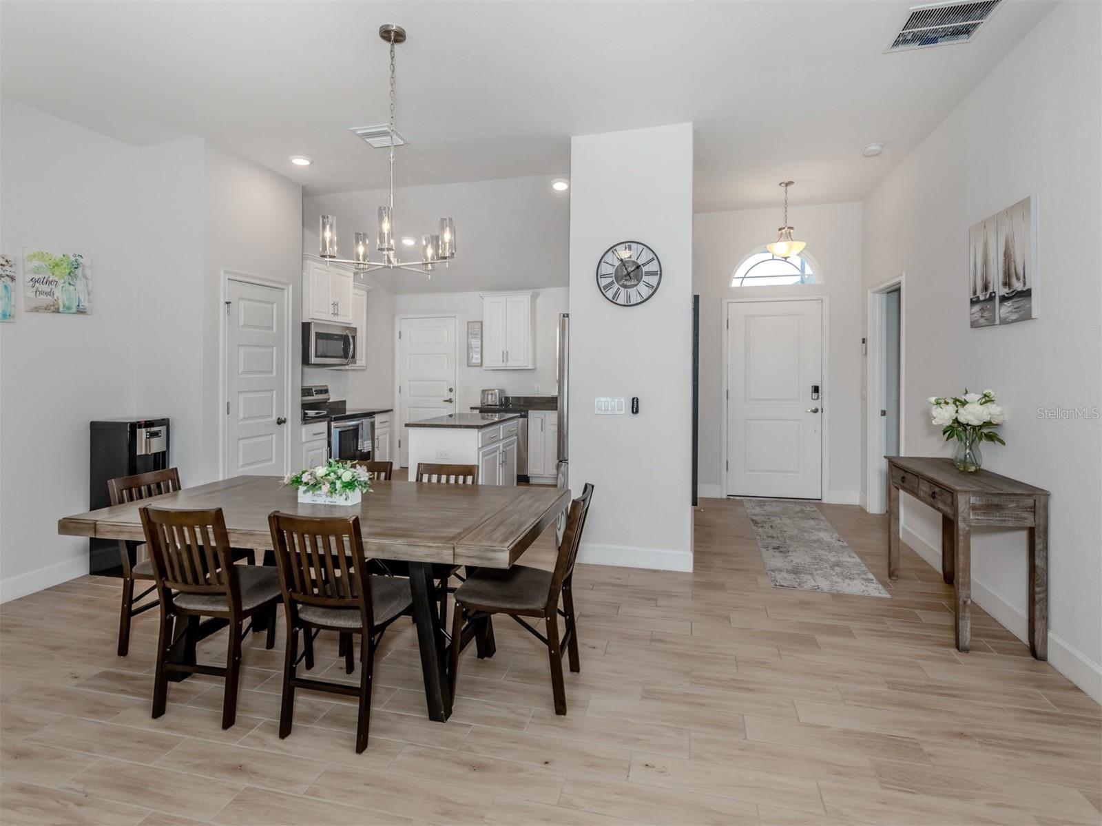 1190 EUCLID RD — photo 23
