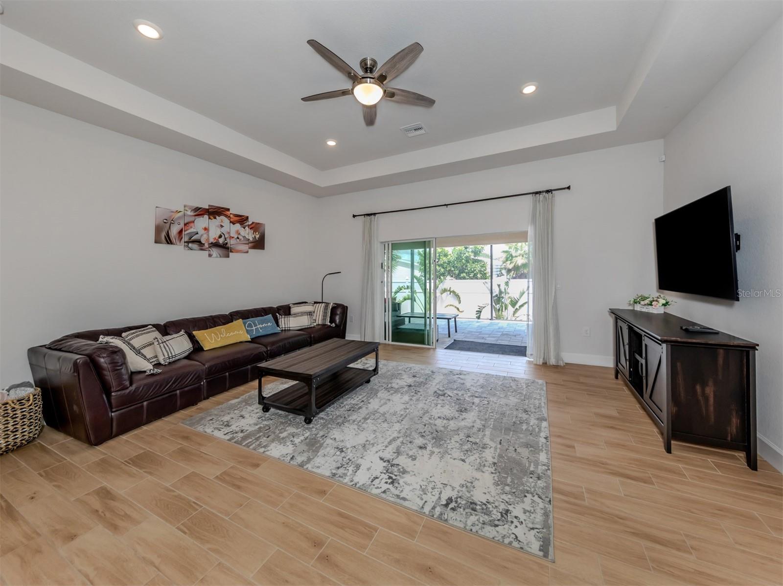 1190 EUCLID RD — photo 17