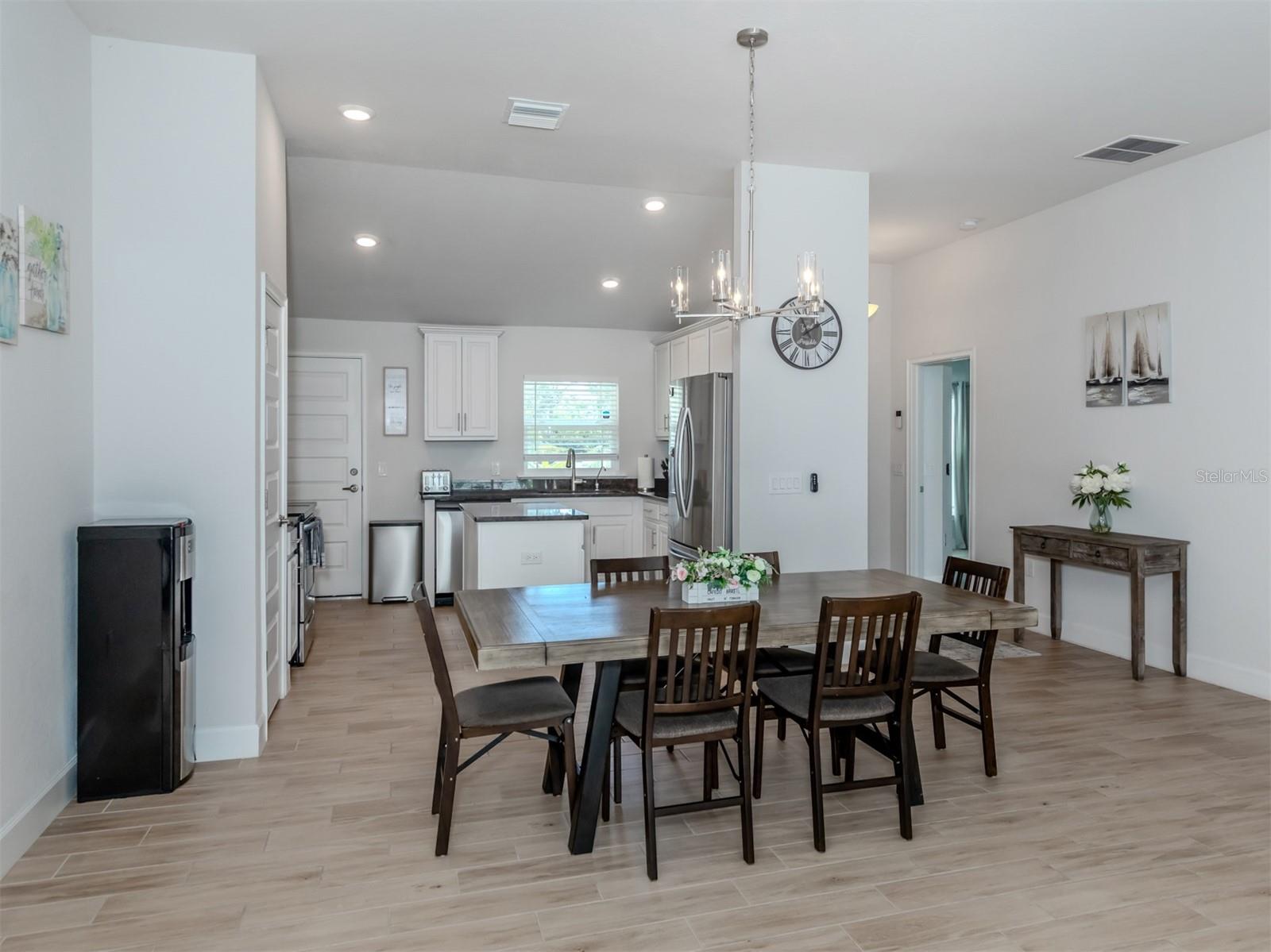 1190 EUCLID RD — photo 21