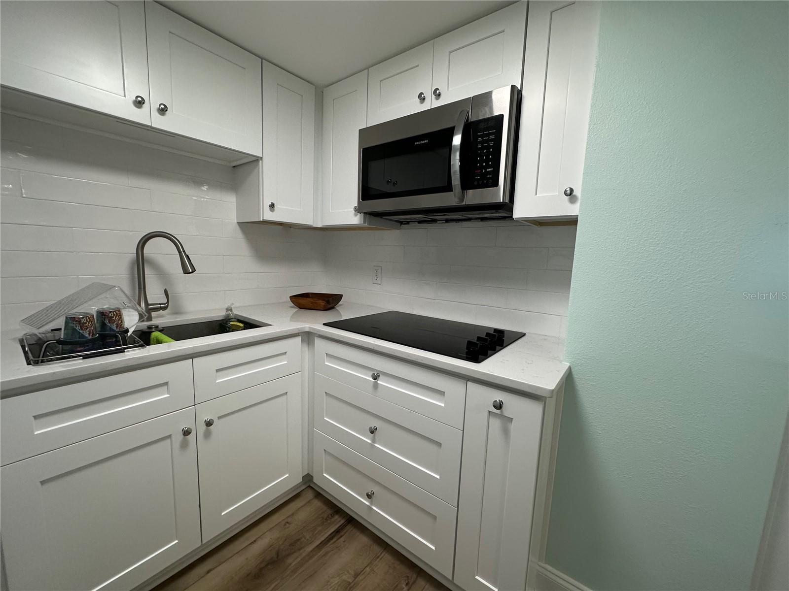 880 MANDALAY AVE #S404 — photo 16