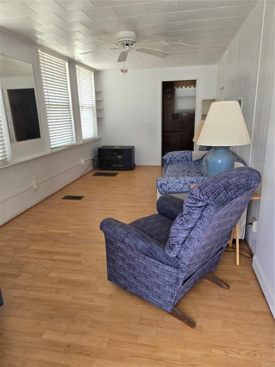 4851 W GANDY BLVD #B4 L32 — photo 15