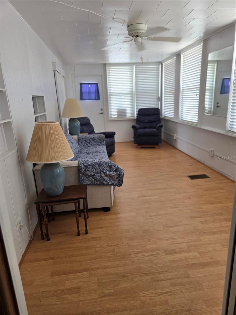 4851 W GANDY BLVD #B4 L32 — photo 16