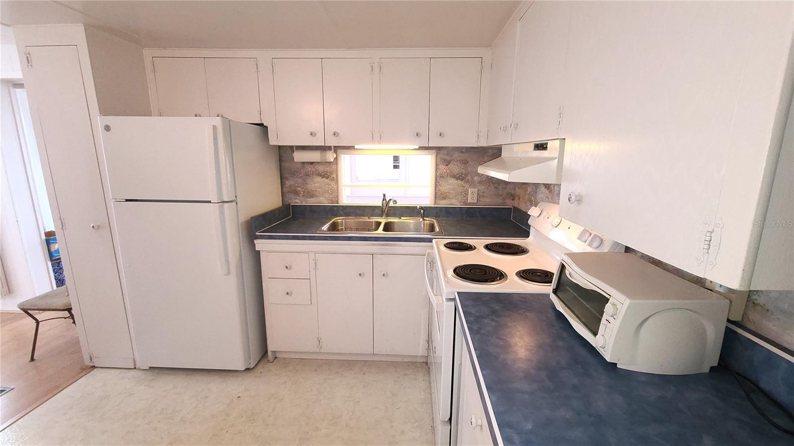 4851 W GANDY BLVD #B4 L32 — photo 7