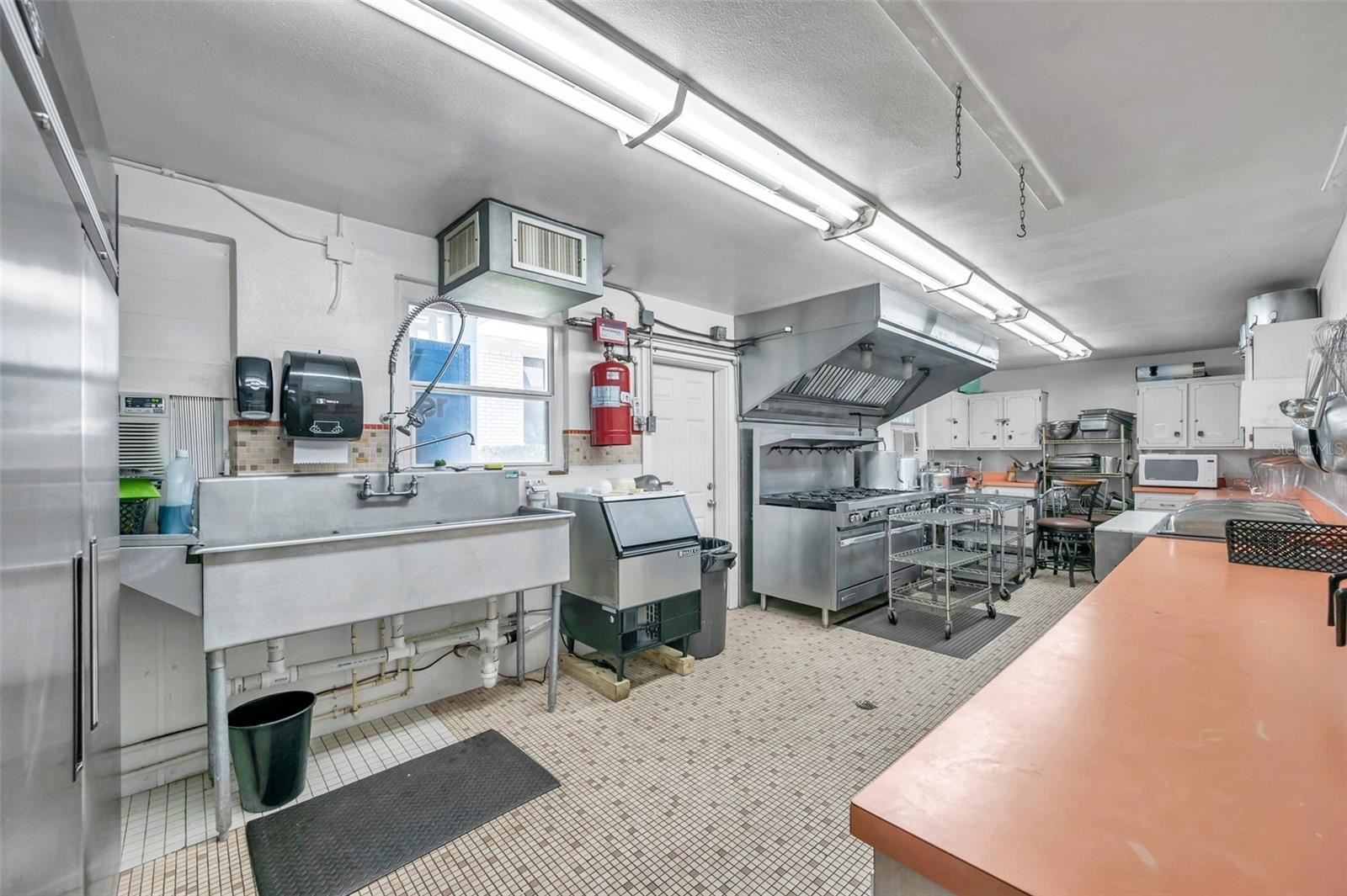 4851 W GANDY BLVD #B4 L32 — photo 61