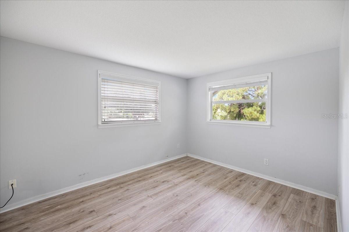 307 WINFIELD WAY — photo 28