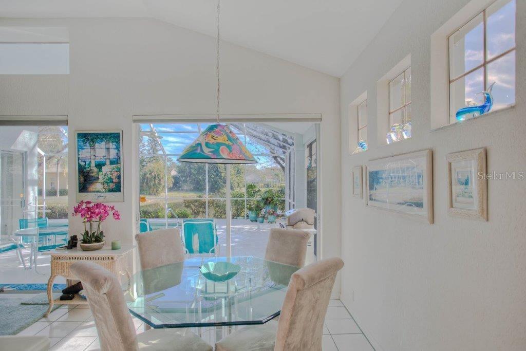 7101 VICTORIA CIR — photo 11