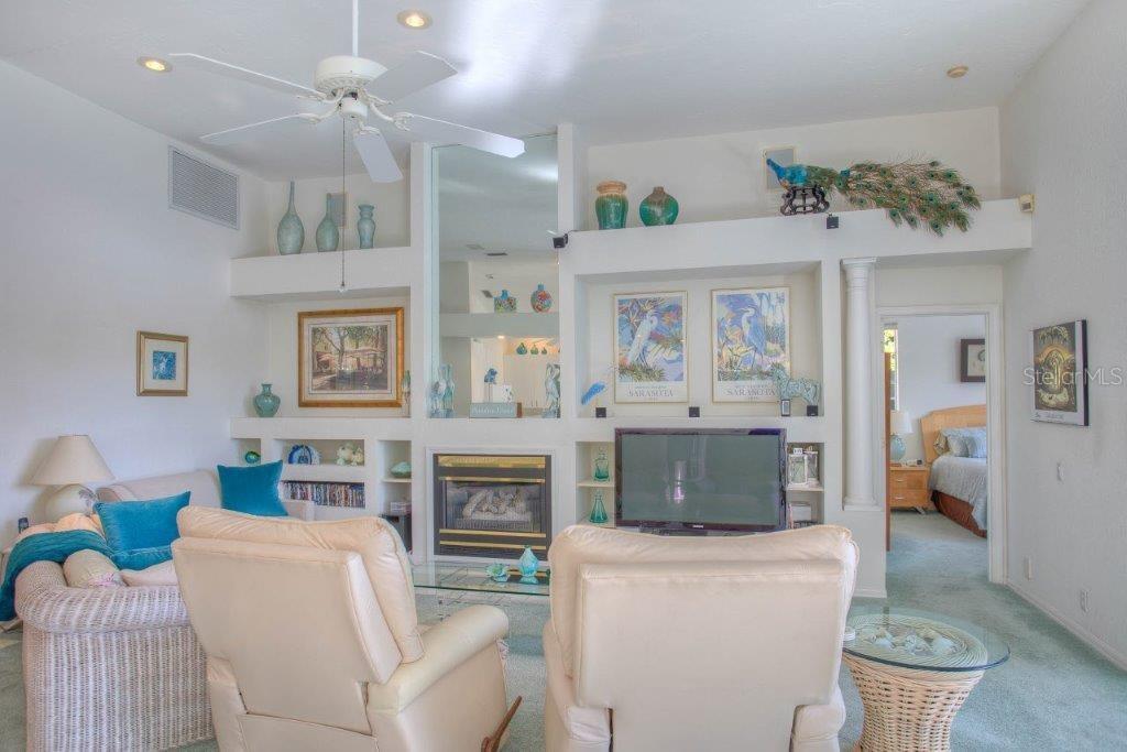 7101 VICTORIA CIR — photo 15