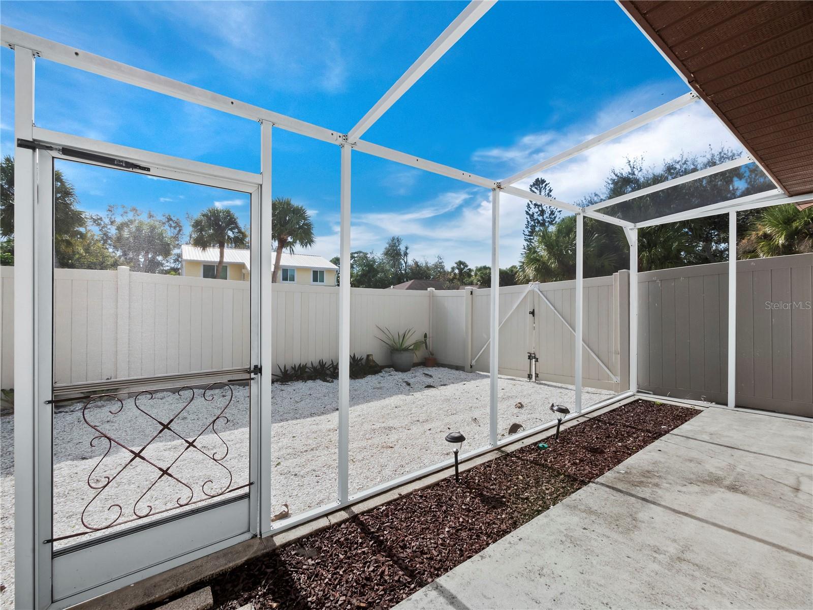 516 CASAS BONITAS WAY — photo 23