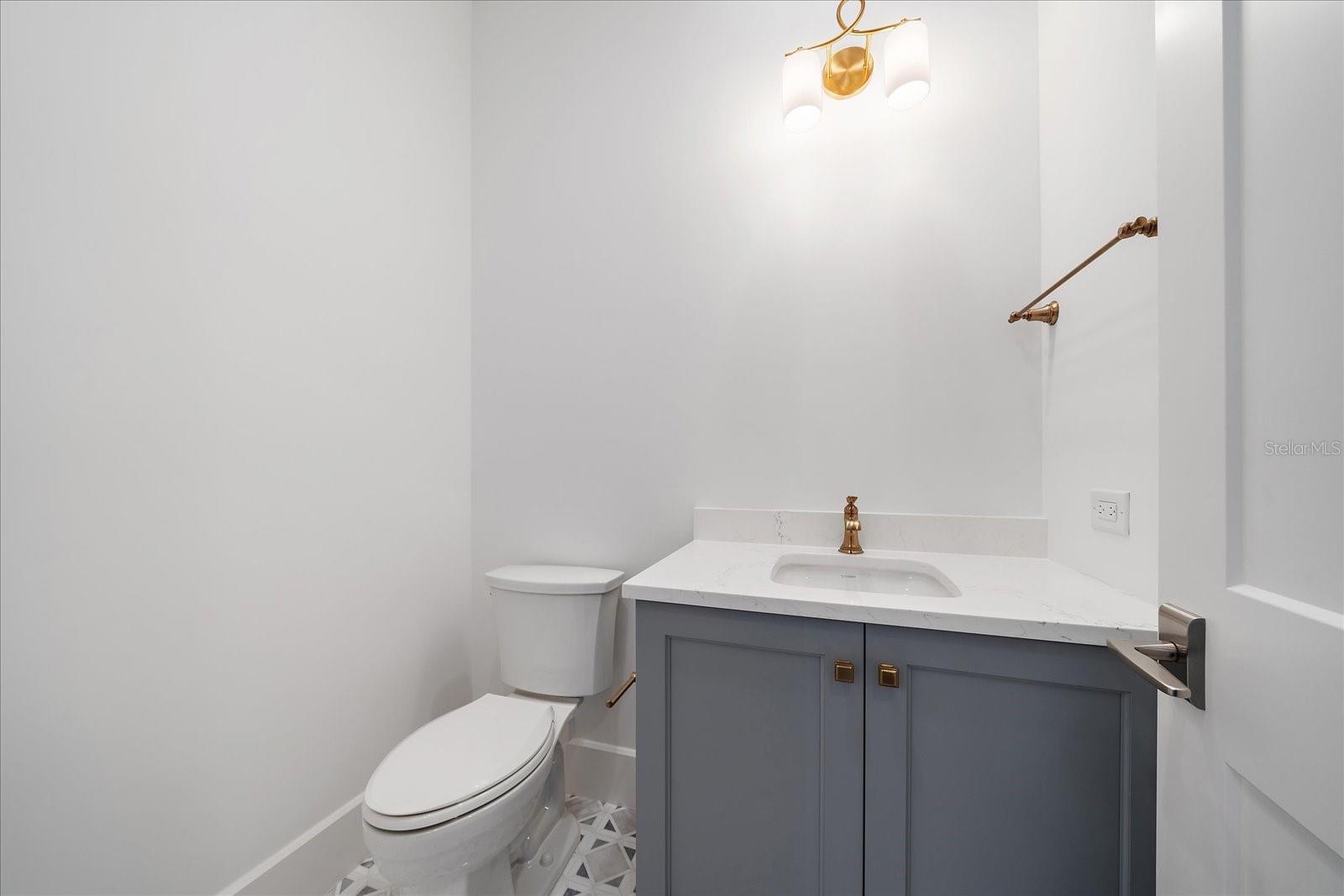 3739 CALEDONIA LN — photo 12