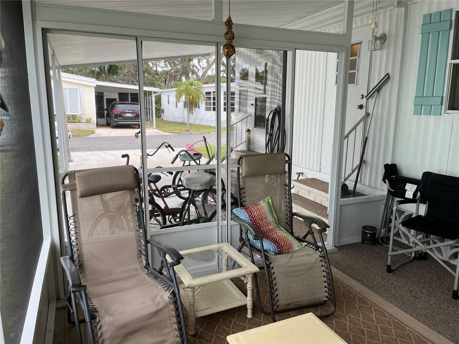 626 CERVINA DR — photo 41