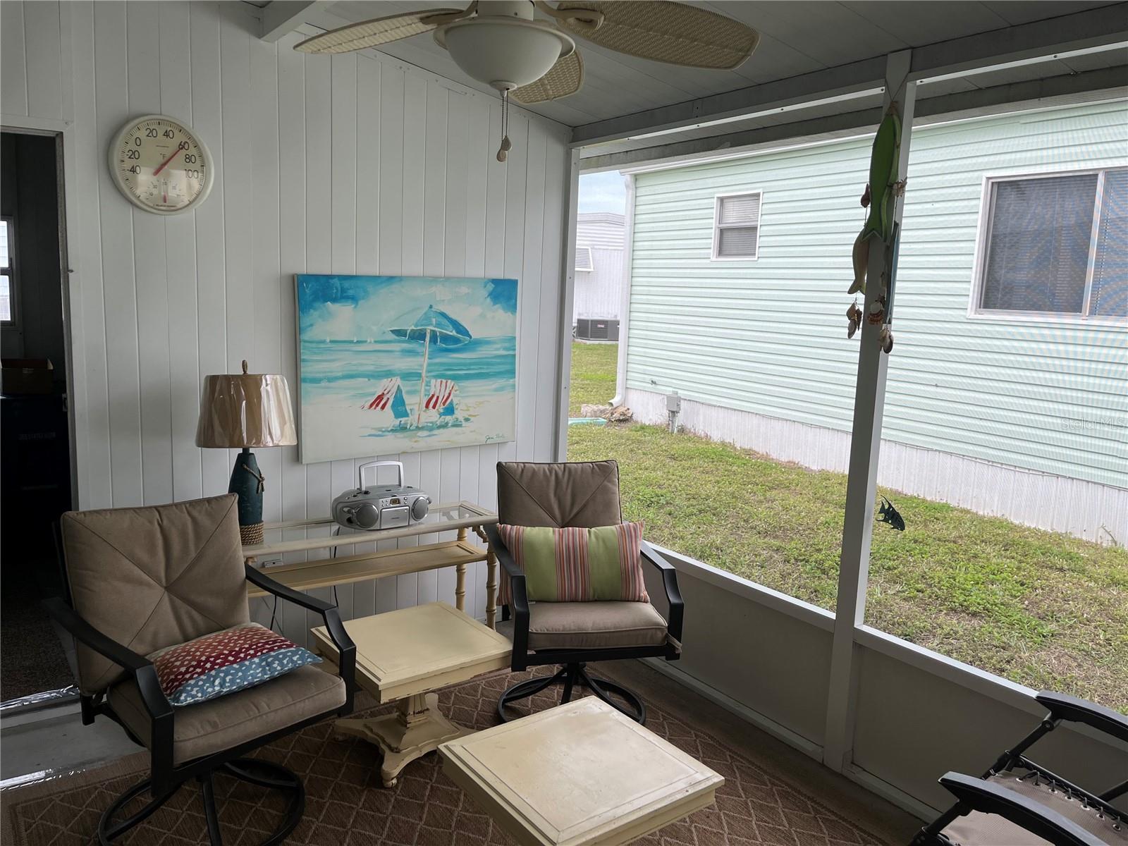 626 CERVINA DR — photo 37