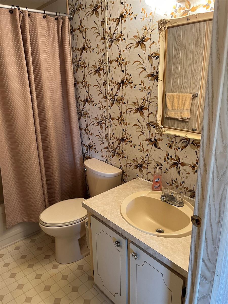 626 CERVINA DR — photo 35