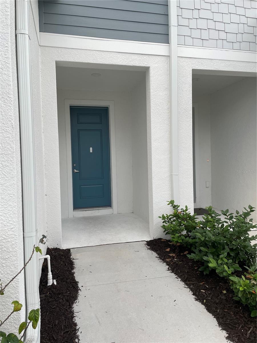 8443 CANYON CREEK TRL — photo 3