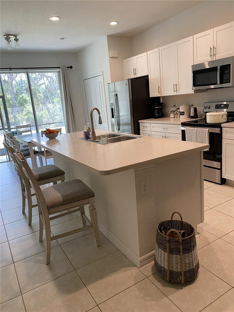 8443 CANYON CREEK TRL — photo 4