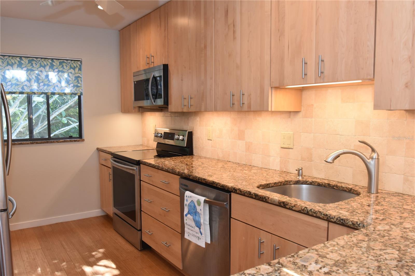 1601 BAYHOUSE POINT DR #BA201 — photo 2
