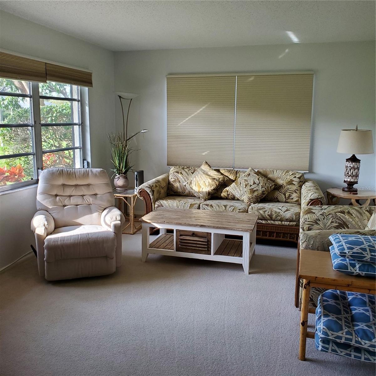 6892 W COUNTRY CLUB LN — photo 9