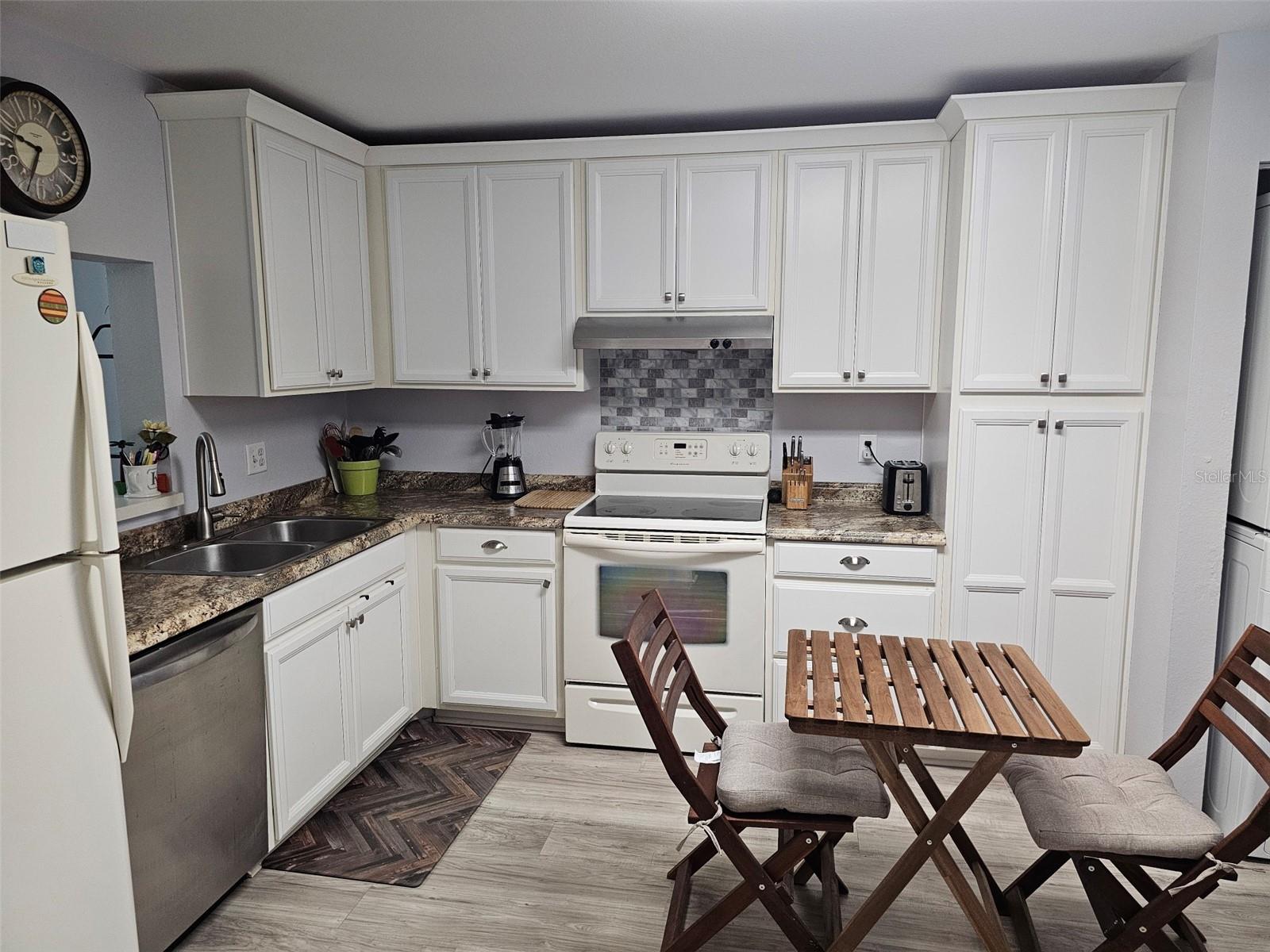 108 PINEHURST DR — photo 15