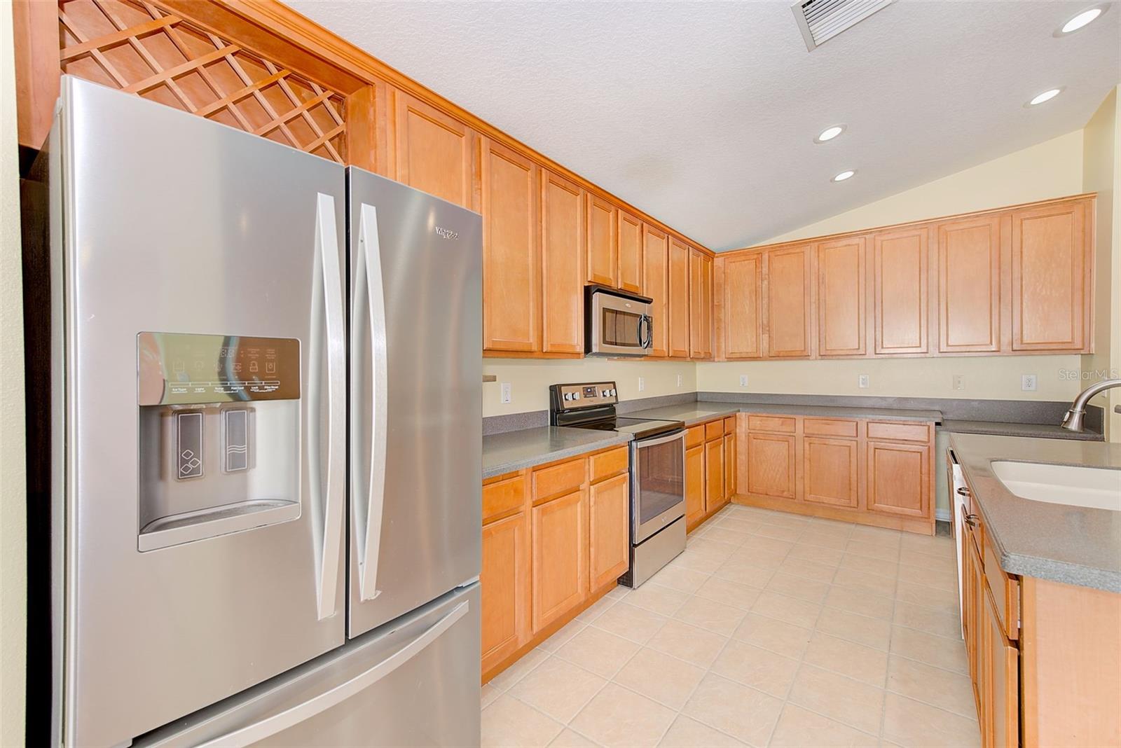 422 DOWN PINE DR — photo 16