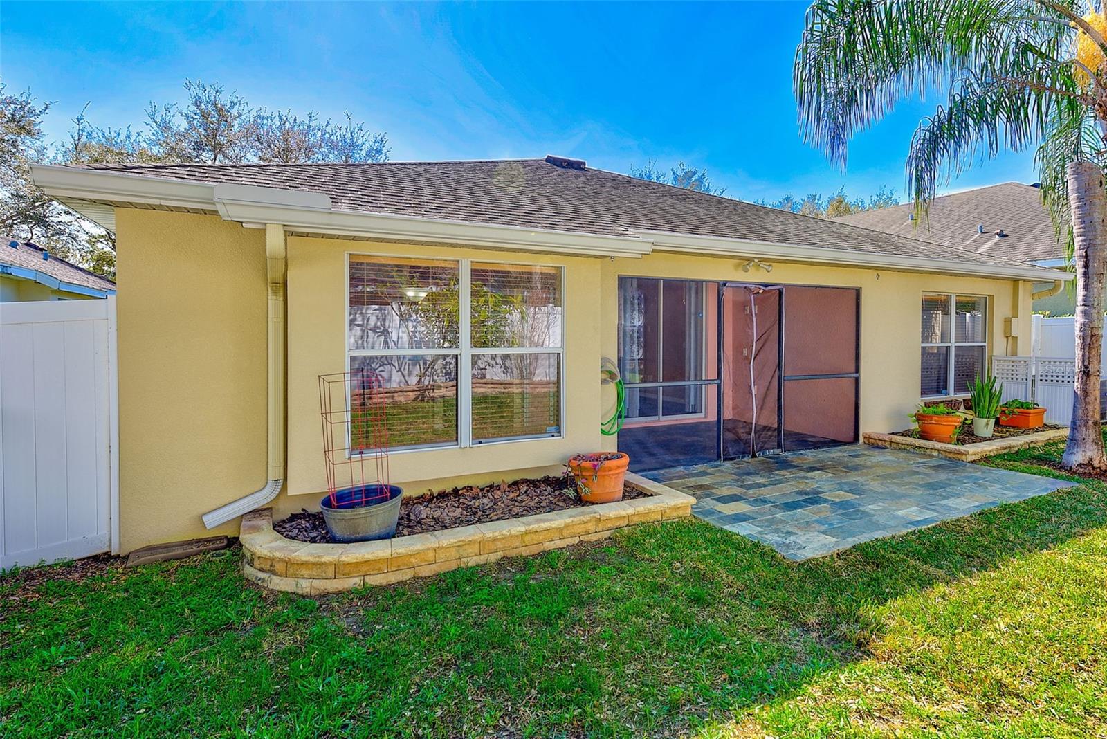 422 DOWN PINE DR — photo 37