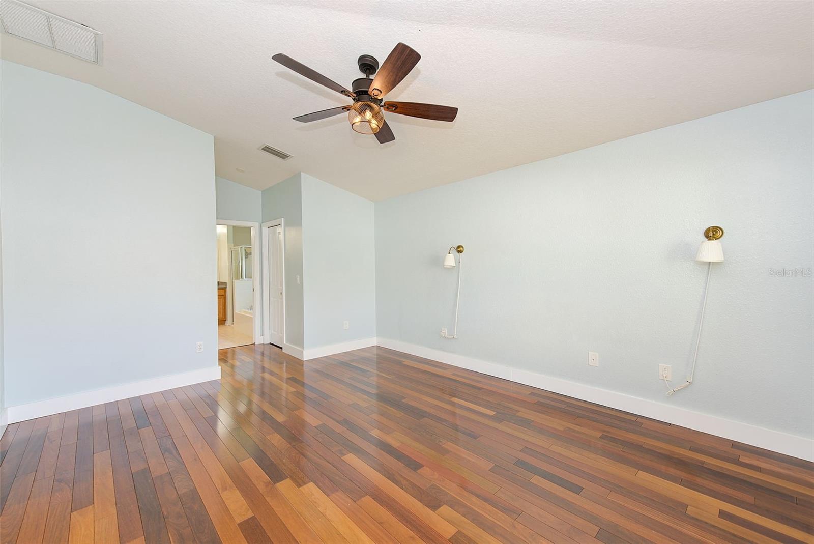 422 DOWN PINE DR — photo 22