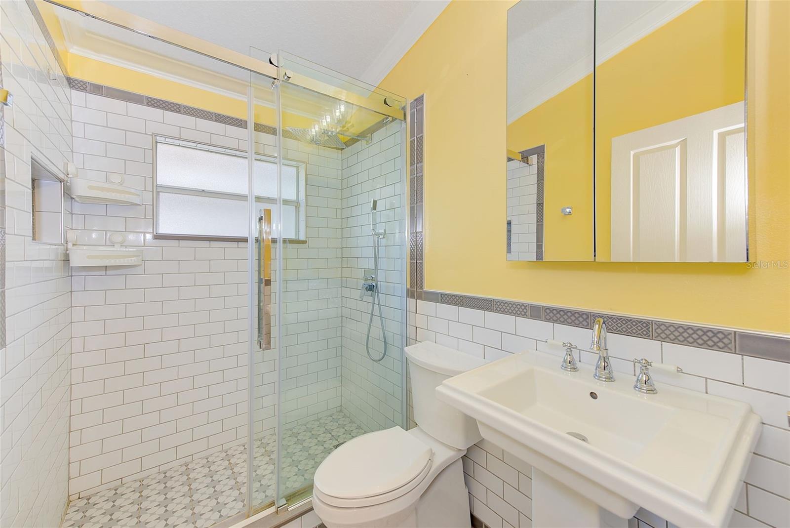 422 DOWN PINE DR — photo 27