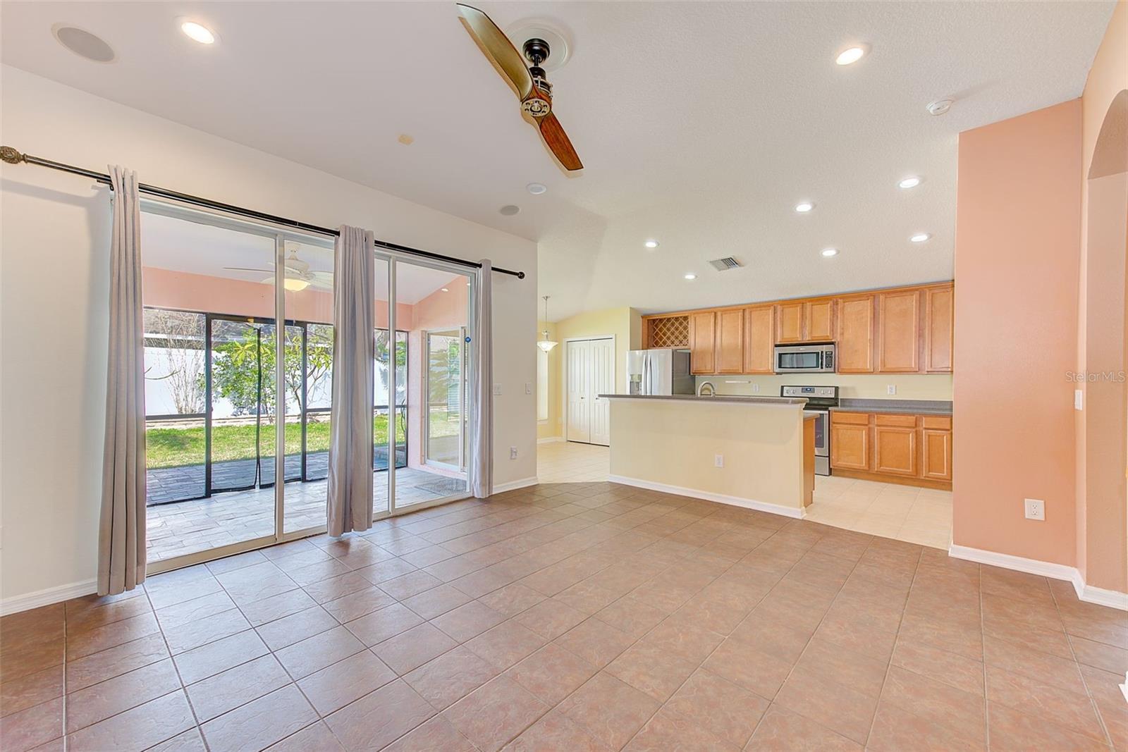 422 DOWN PINE DR — photo 10