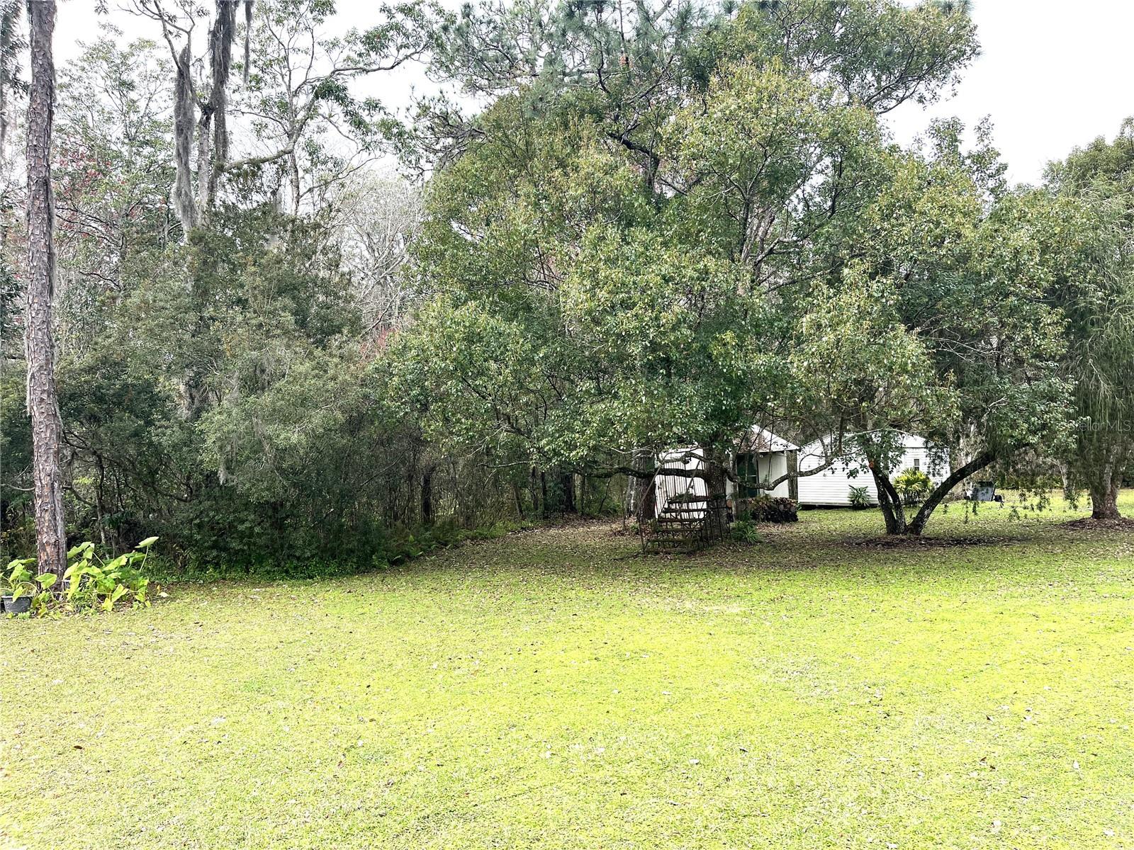 8529 KENTON RD — photo 8