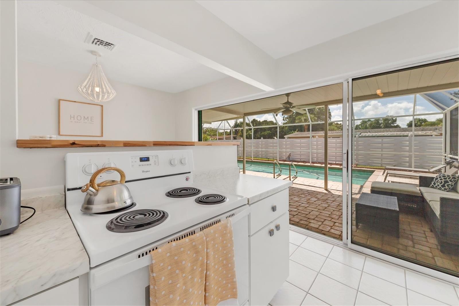 3126 BOUGAINVILLEA ST — photo 11