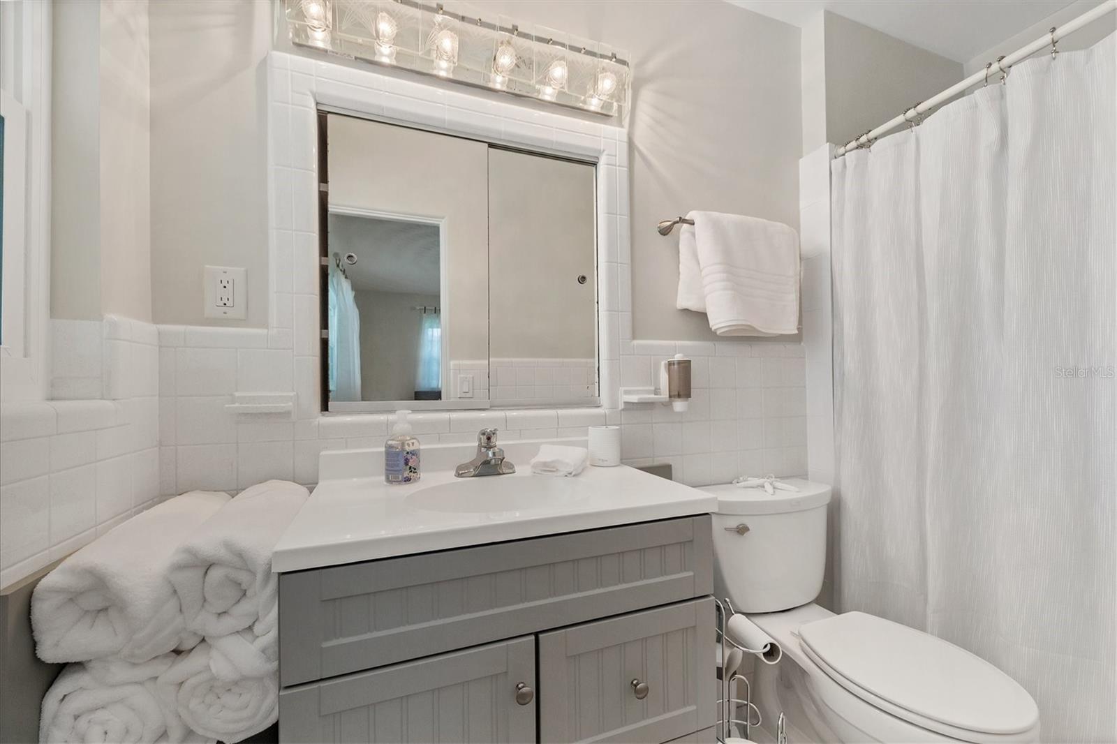 3126 BOUGAINVILLEA ST — photo 16