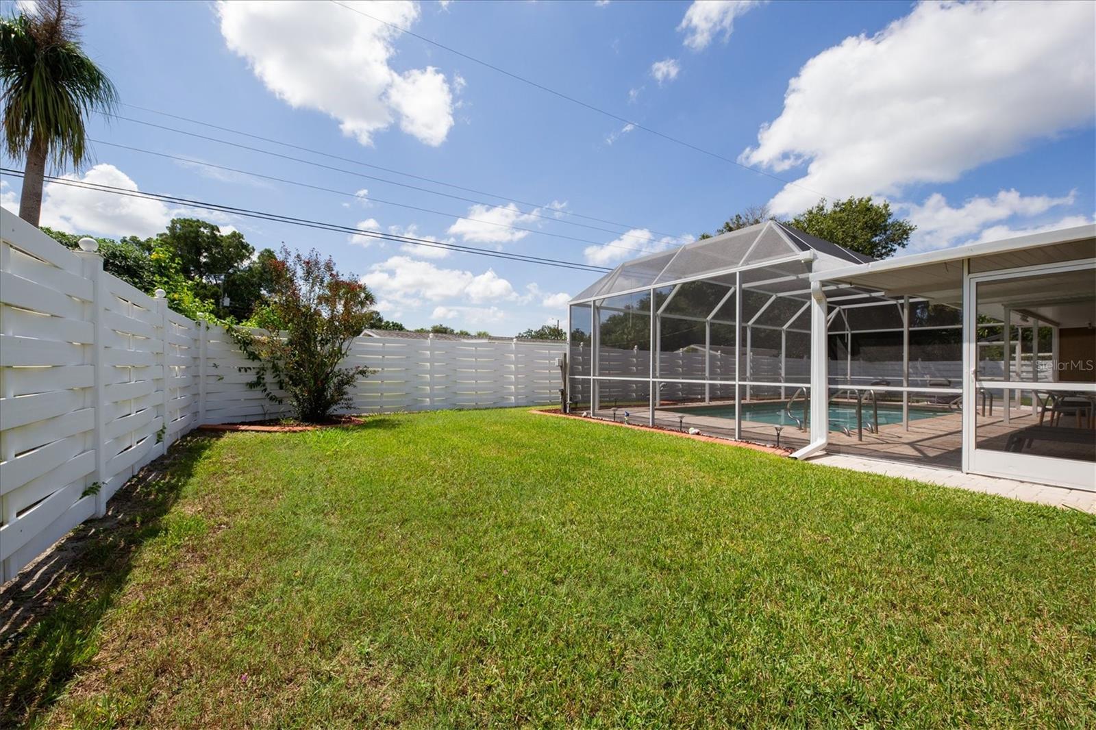 3126 BOUGAINVILLEA ST — photo 32