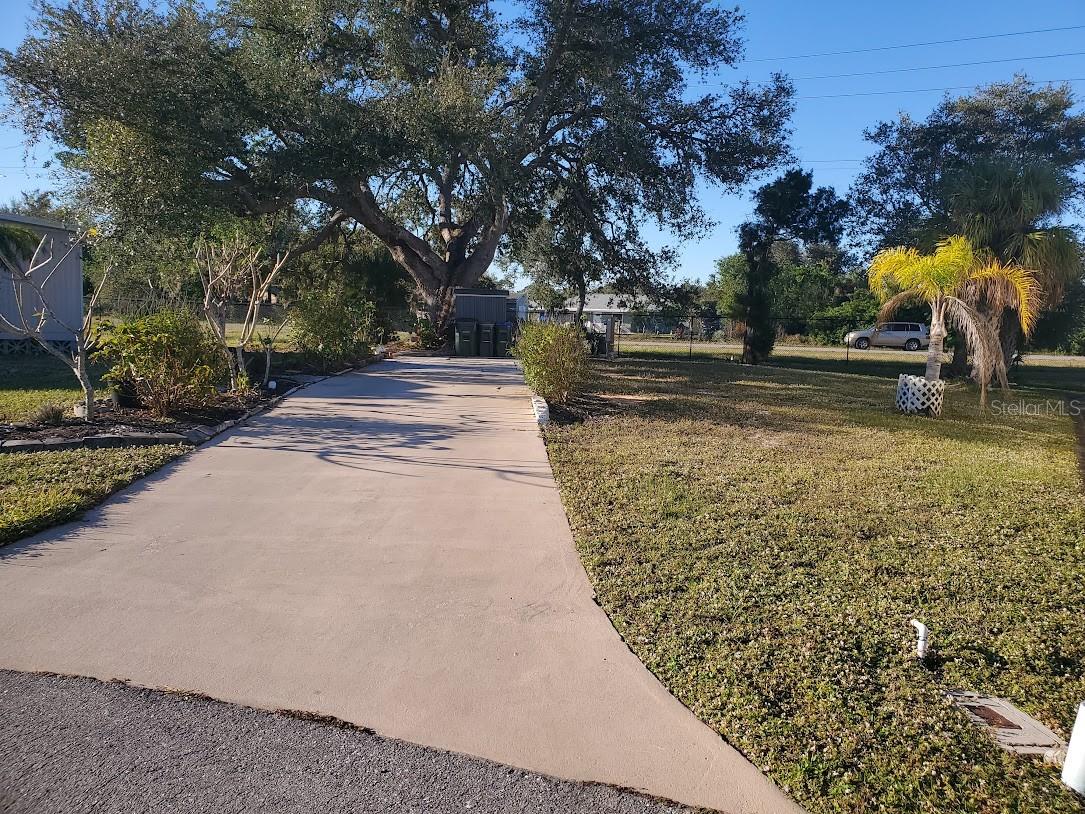 6880 PLEASANT CT — photo 3