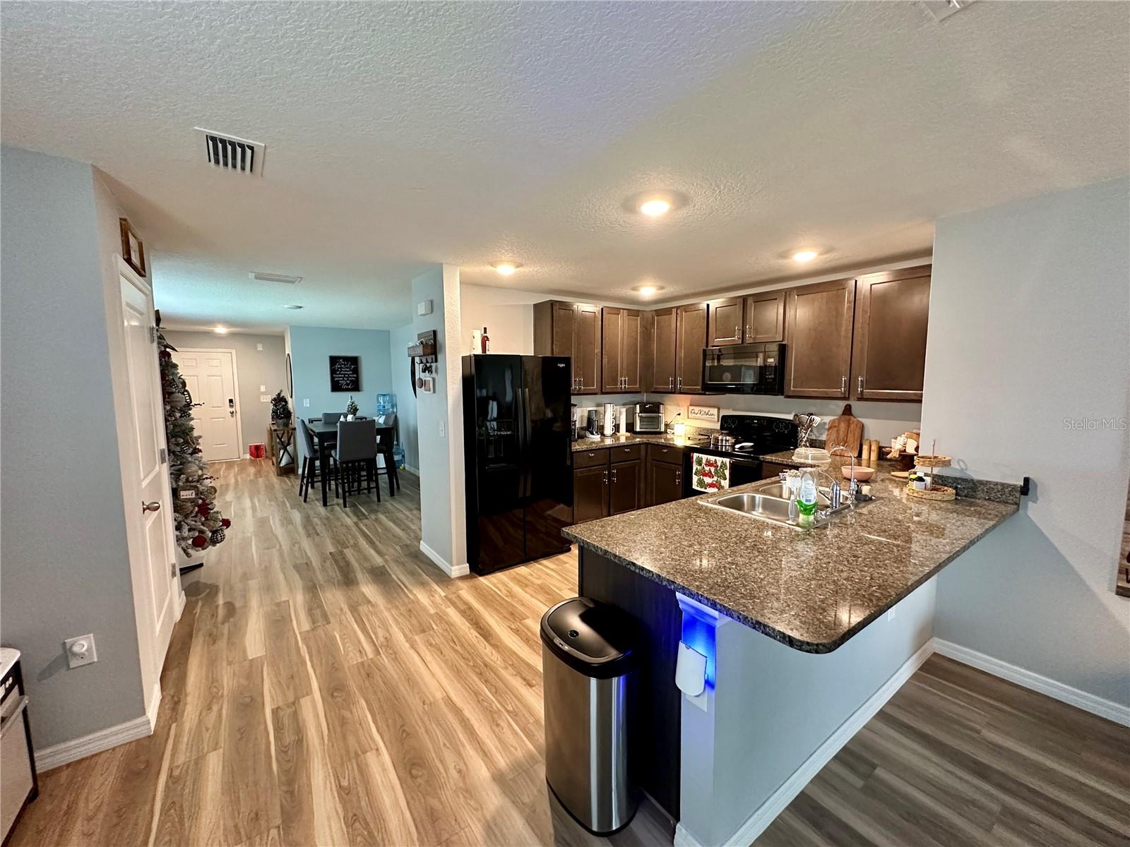 7855 DAVIE RAY DR — photo 10