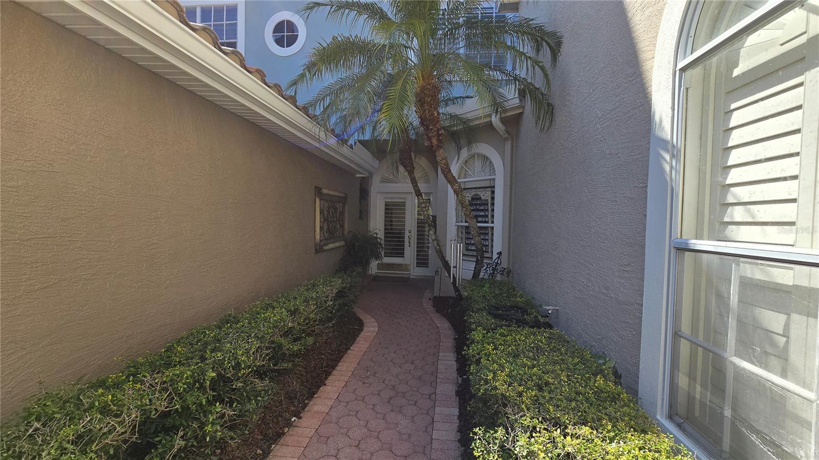1648 LAGO VISTA BLVD — photo 3