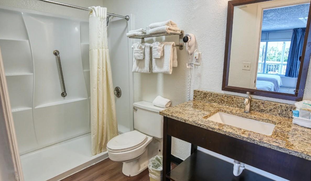 504 S GULFVIEW BLVD — photo 8