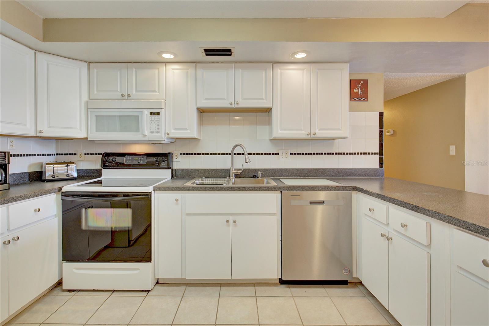 1380 GULF BLVD #206 — photo 15