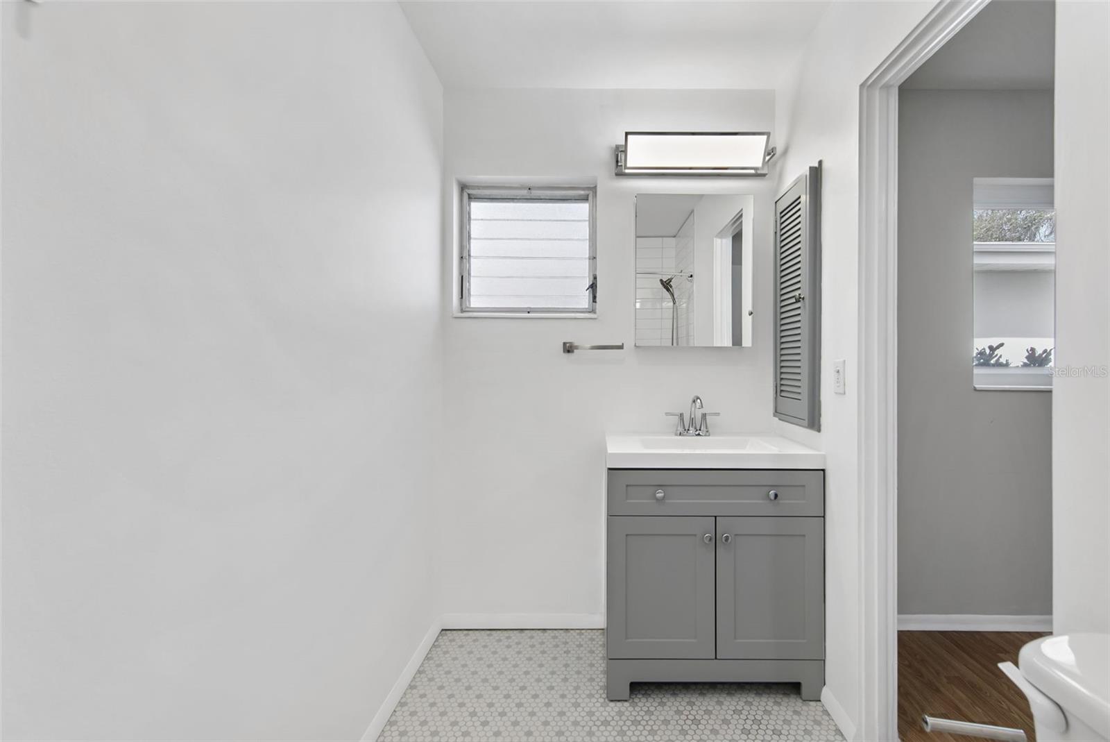 3915 SCHWALBE DR #128 — photo 11