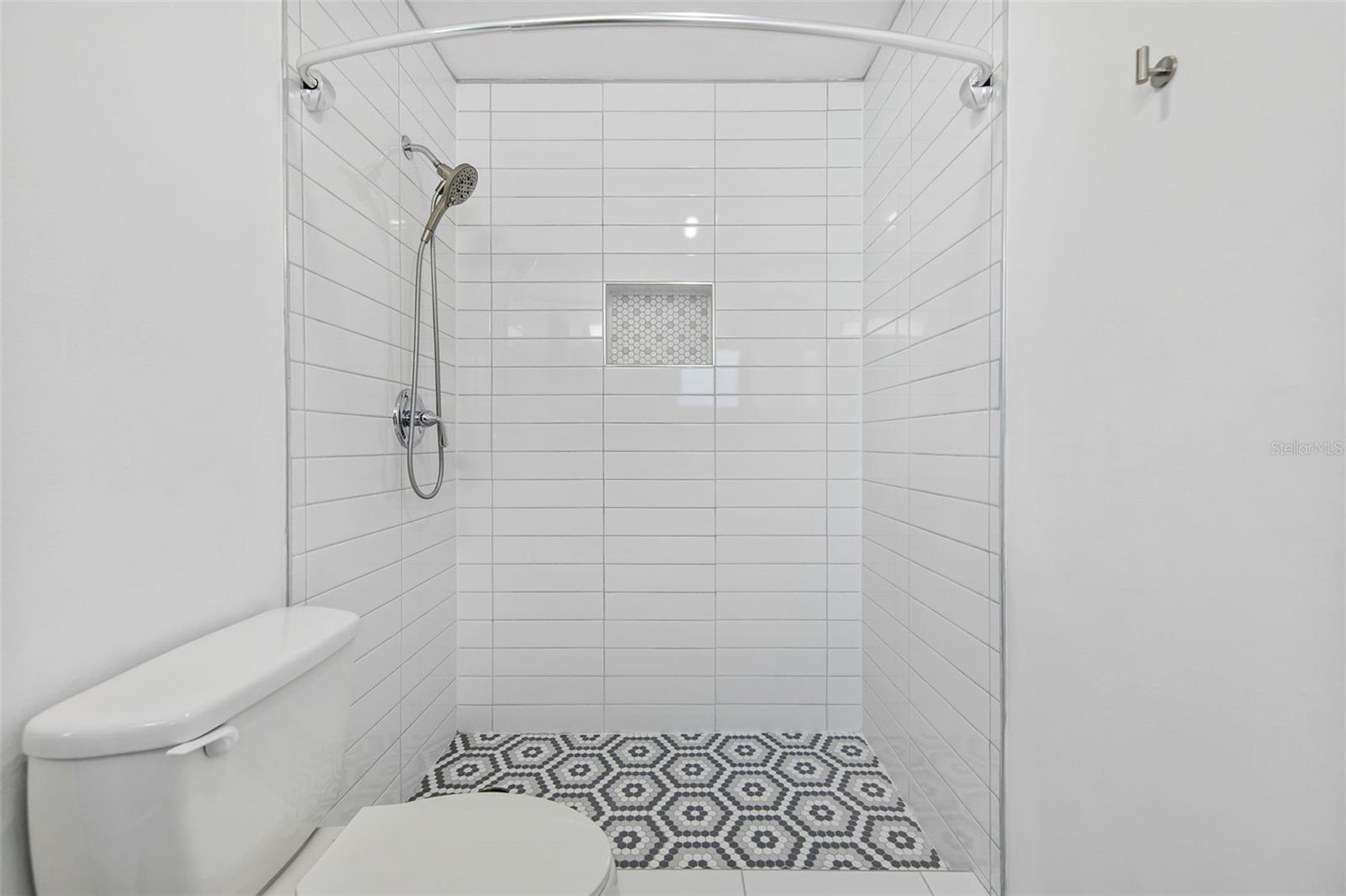 3915 SCHWALBE DR #128 — photo 10