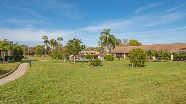 5905 DORAL DR — photo 33