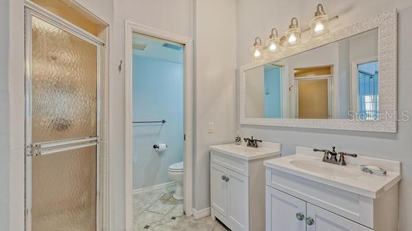 5905 DORAL DR — photo 25